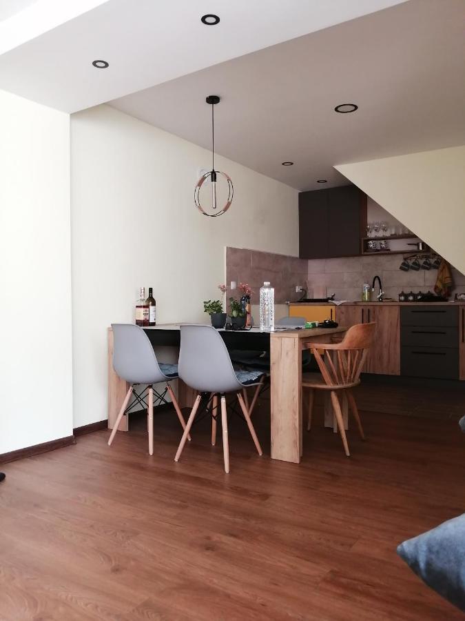 Nikas Apartman Donji Milanovac Eksteriør bilde
